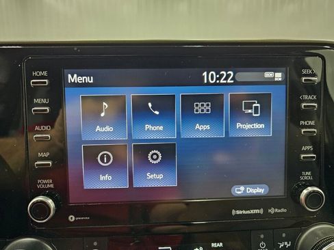 Used 2021 Toyota Highlander LE image 20