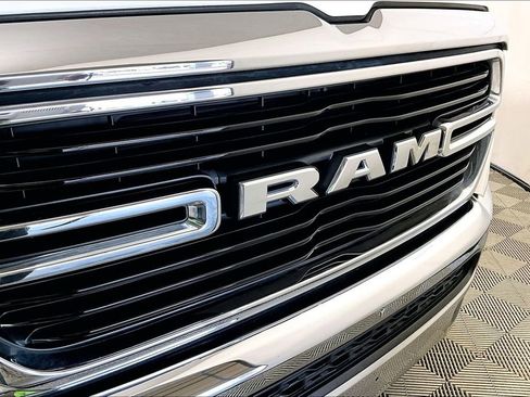 Used 2019 RAM 1500 Big Horn AWD/4WD image 29