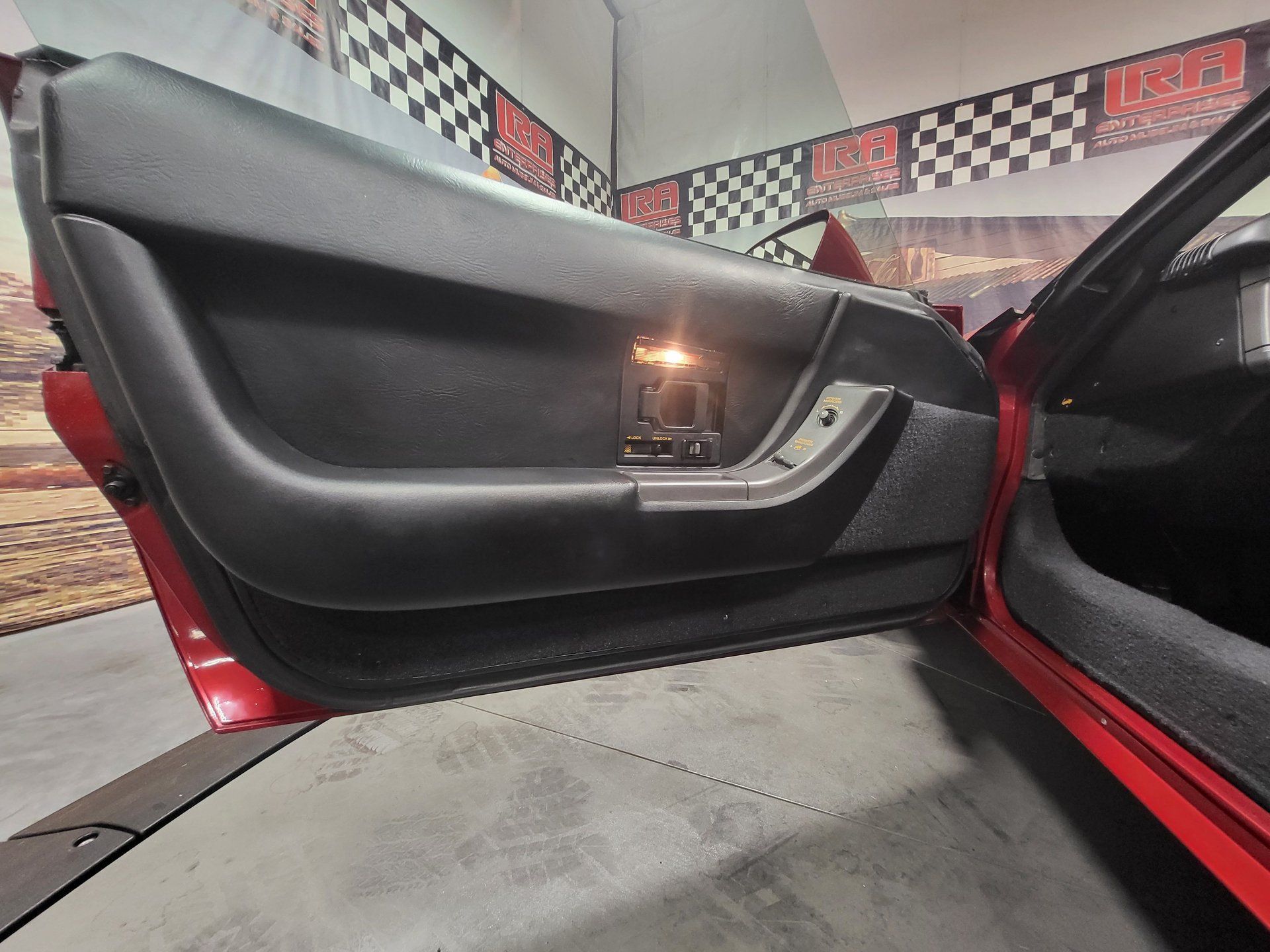 Used 1991 Chevrolet Corvette ZR1 RWD image 18