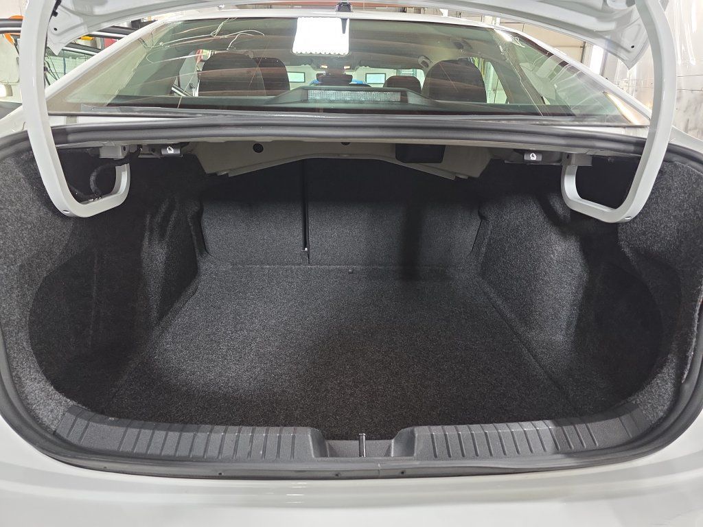 Used 2024 Volkswagen Jetta S FWD image 12