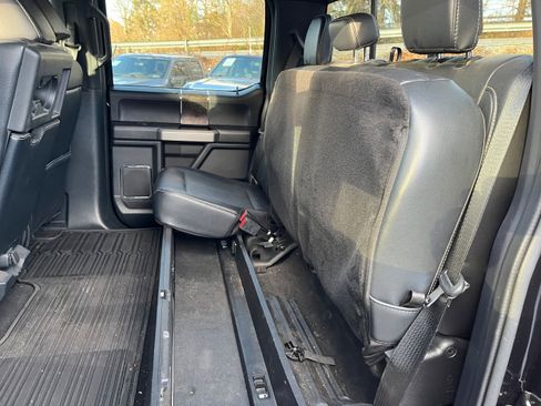 Certified 2022 Ford F250 Lariat w/ Black Appearance Package image 13