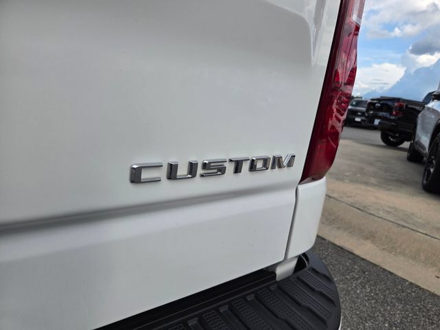 Used 2025 Chevrolet Silverado 1500 Custom w/ LPO, Dark Essentials Package AWD/4WD image 11