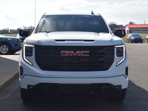 Used 2022 GMC Sierra 1500 Elevation w/ Elevation Premium Package image 13
