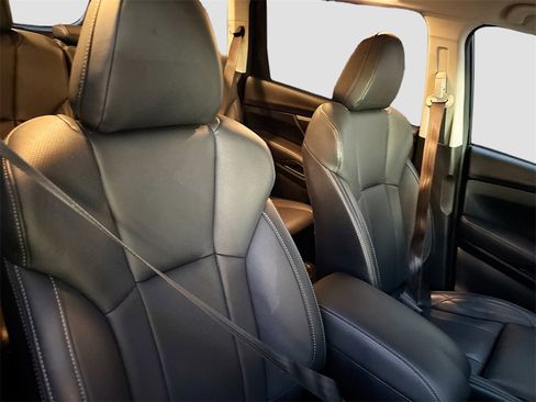 Used 2023 Subaru Ascent Limited image 28