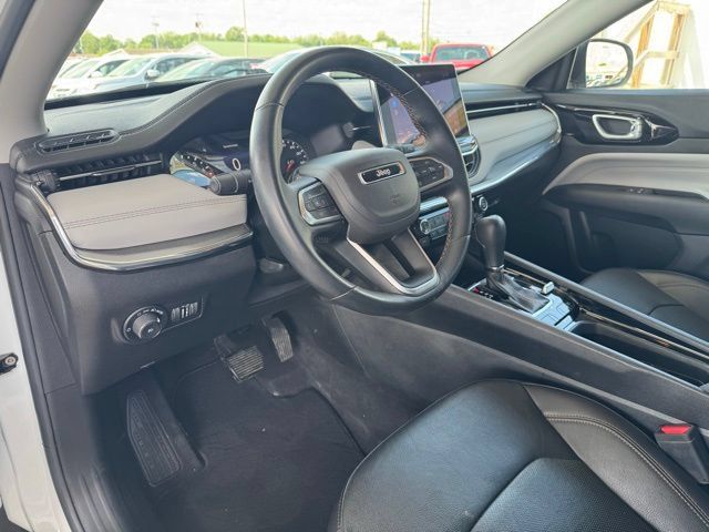 Used 2022 Jeep Compass Limited AWD/4WD image 17