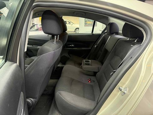 Used 2015 Chevrolet Cruze LT FWD image 13