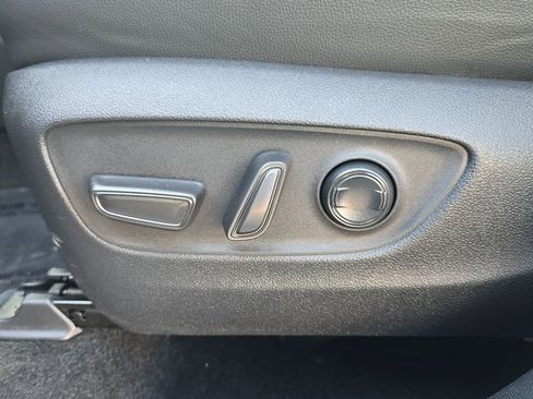 Used 2024 Toyota Grand Highlander XLE image 16