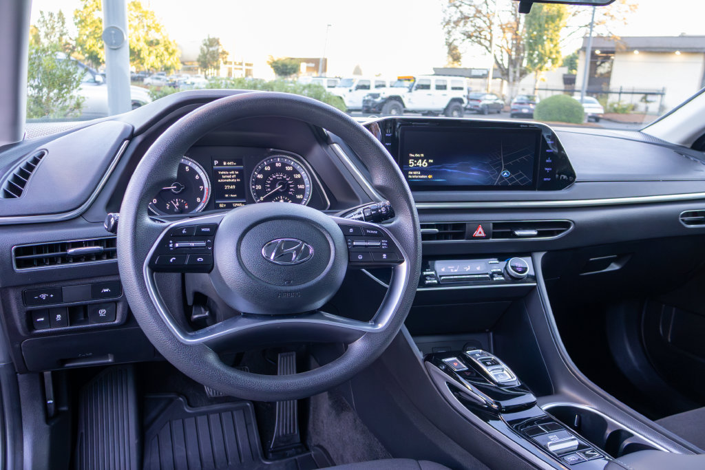 Used 2023 Hyundai Sonata SEL w/ Cargo Package FWD image 16