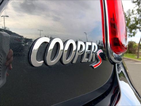 Certified 2024 MINI Cooper S image 9