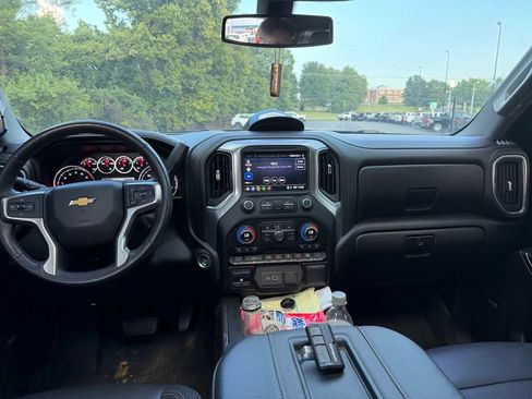 Used 2022 Chevrolet Silverado 1500 LTZ w/ LTZ Convenience Package II AWD/4WD image 7