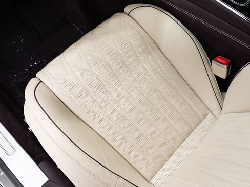 Used 2026 Bentley Flying Spur Plug-In Hybrid AWD/4WD image 19