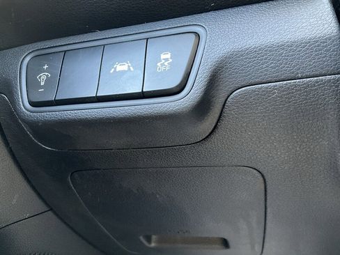 Used 2019 Kia Forte LXS FWD image 18