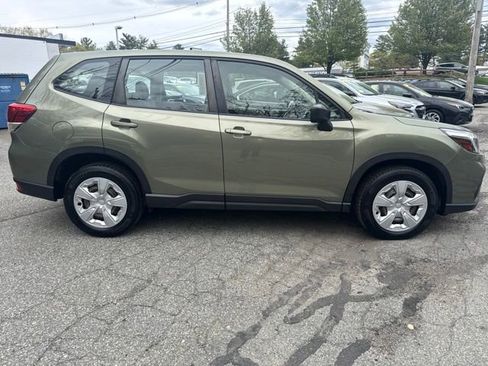Used 2021 Subaru Forester AWD/4WD image 2