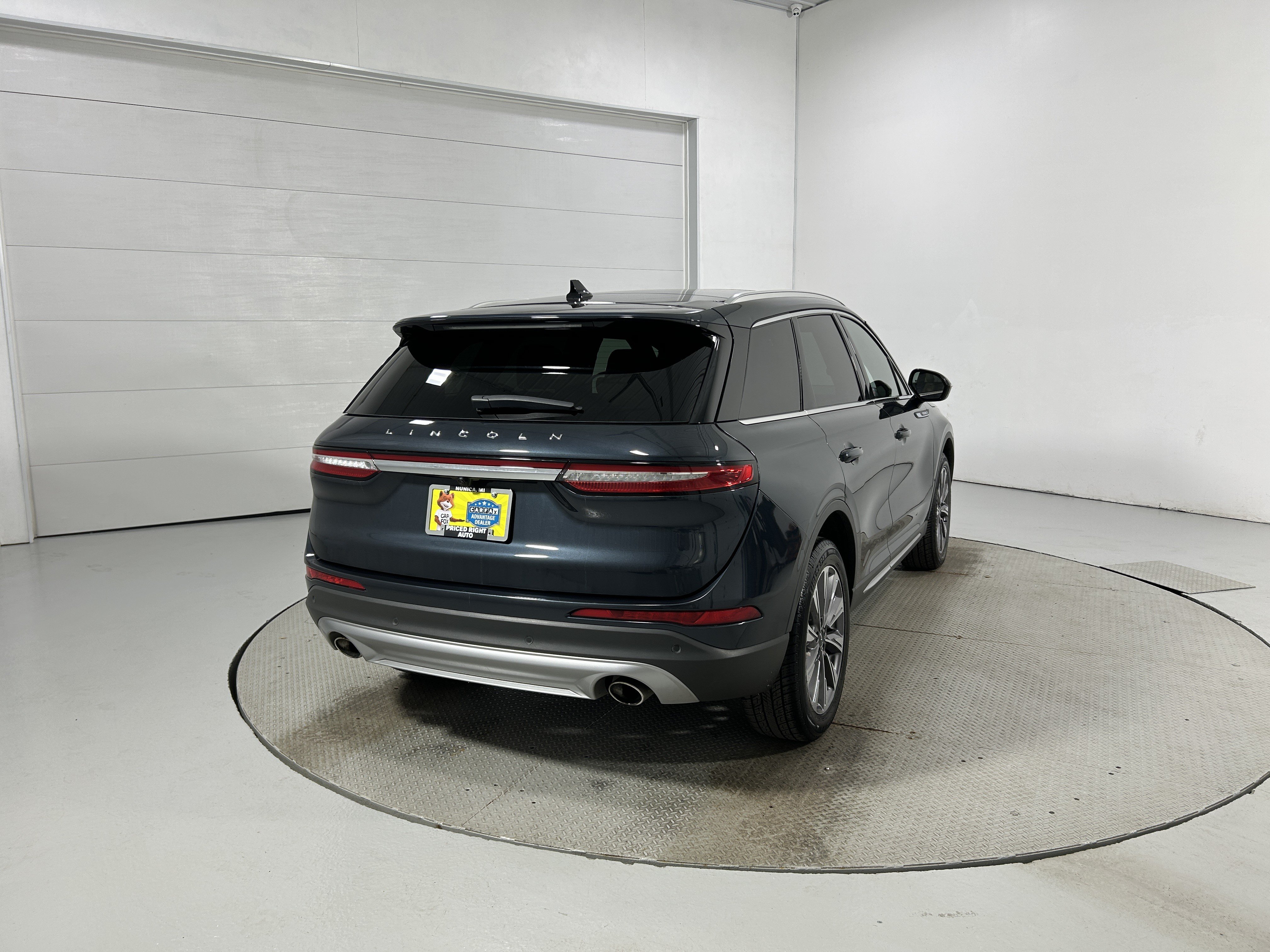Used 2020 Lincoln Corsair Reserve w/ Elements Package AWD/4WD image 37