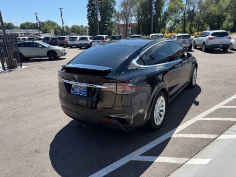 Used 2018 Tesla Model X 75D AWD/4WD image 12