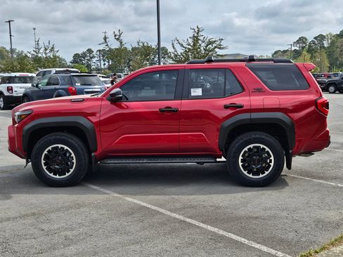 New 2026 Toyota 4Runner TRD Off-Road Premium AWD/4WD image 4