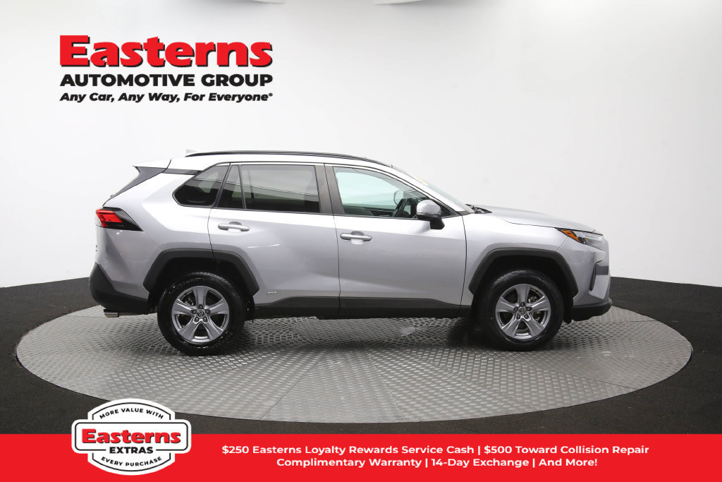 Used 2022 Toyota RAV4 XLE w/ Convenience Package AWD/4WD image 46