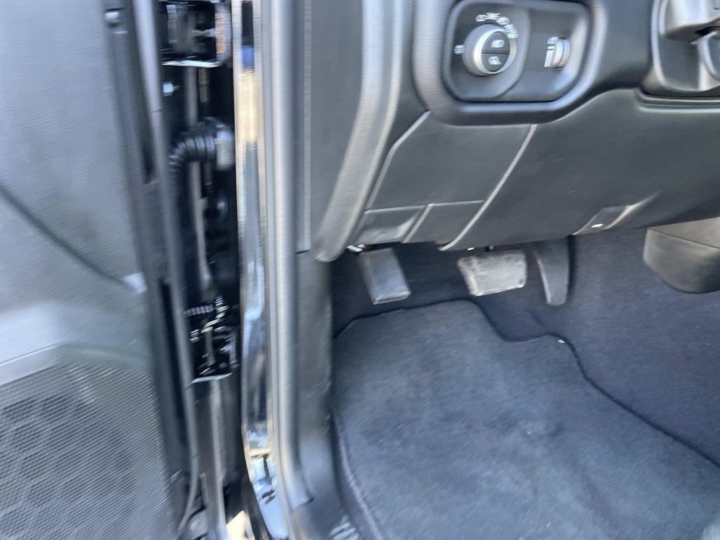 Used 2026 RAM 2500 Big Horn AWD/4WD image 43