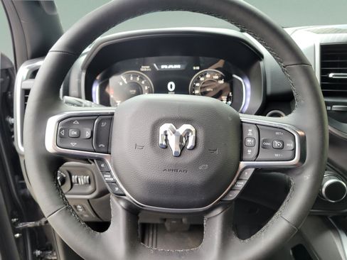 Used 2025 RAM 1500 Big Horn AWD/4WD image 16
