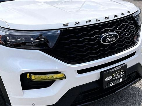 Used 2023 Ford Explorer ST w/ Technology Package AWD/4WD image 31