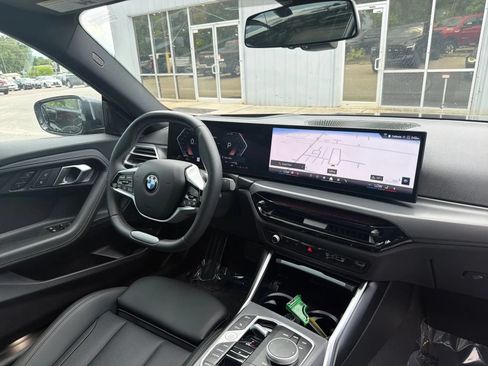 Used 2026 BMW 230i Coupe w/ Premium Package RWD image 3