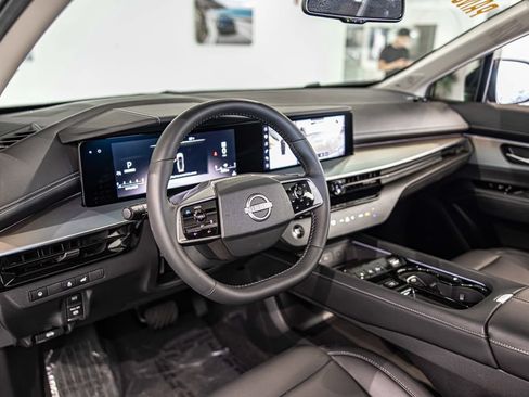 Used 2025 Nissan Murano SL AWD/4WD image 19