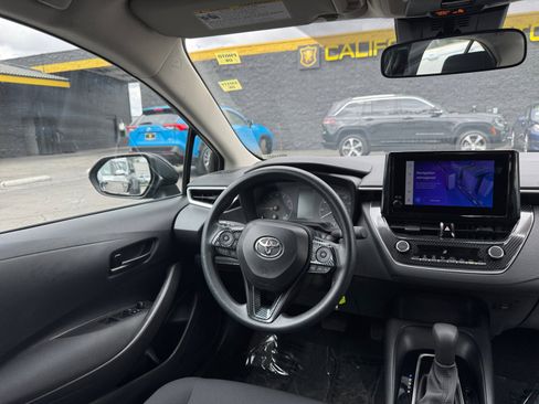 Used 2024 Toyota Corolla LE FWD image 19