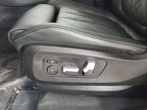 Used 2025 BMW X5 xDrive40i w/ Parking Assistance Package AWD/4WD image 31