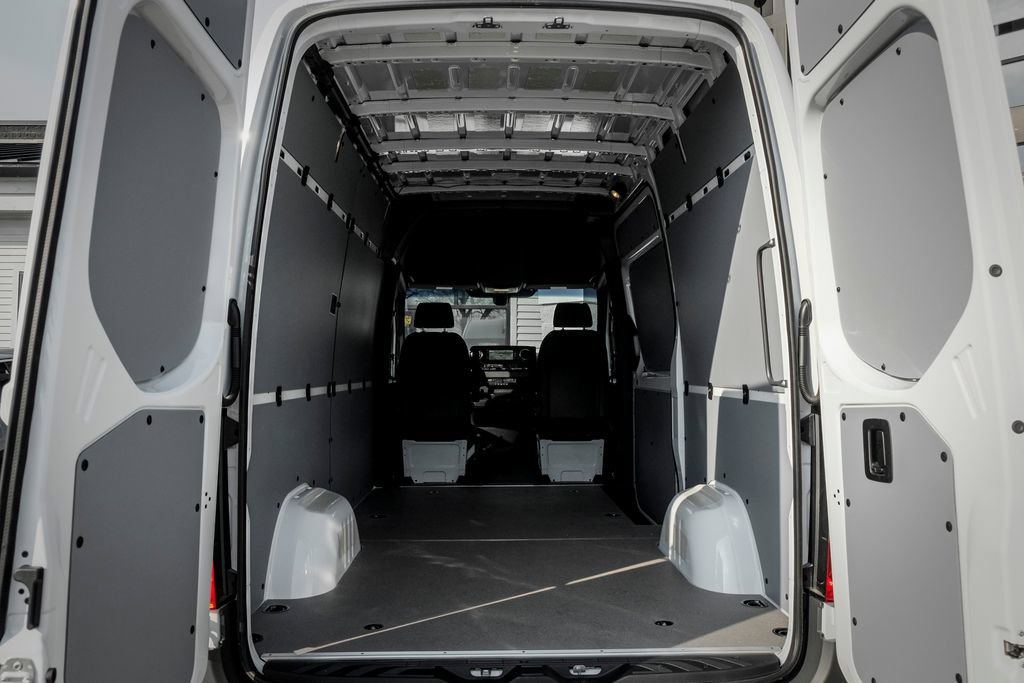 Used 2026 Mercedes-Benz Sprinter 2500 image 11