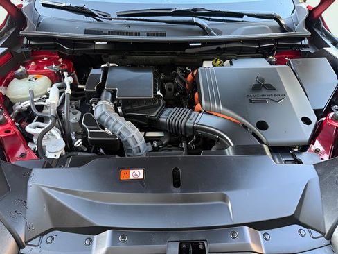 Used 2023 Mitsubishi Outlander ES image 27