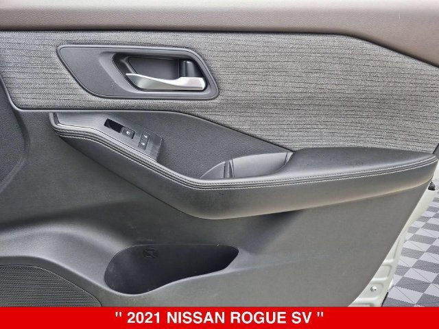 Used 2021 Nissan Rogue SV AWD/4WD image 36
