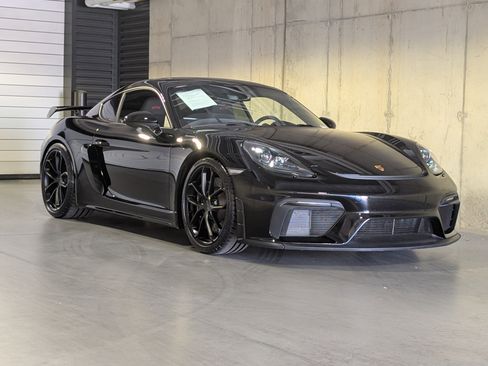 Certified 2023 Porsche 718 Cayman GT4 RWD image 11