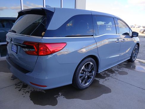 Used 2023 Honda Odyssey Elite image 6