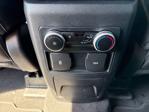 Certified 2022 Ford Explorer XLT w/ Equipment Group 202A image 23