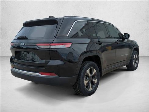 Used 2022 Jeep Grand Cherokee Limited 4xe AWD/4WD image 5
