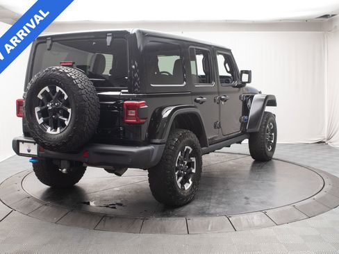 Used 2024 Jeep Wrangler Unlimited Rubicon 4xe image 3