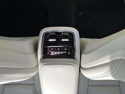 New 2026 Volvo XC90 B6 Ultra image 17