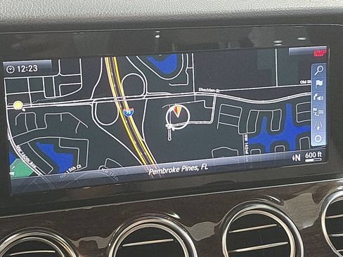 Used 2017 Mercedes-Benz E 300 image 17