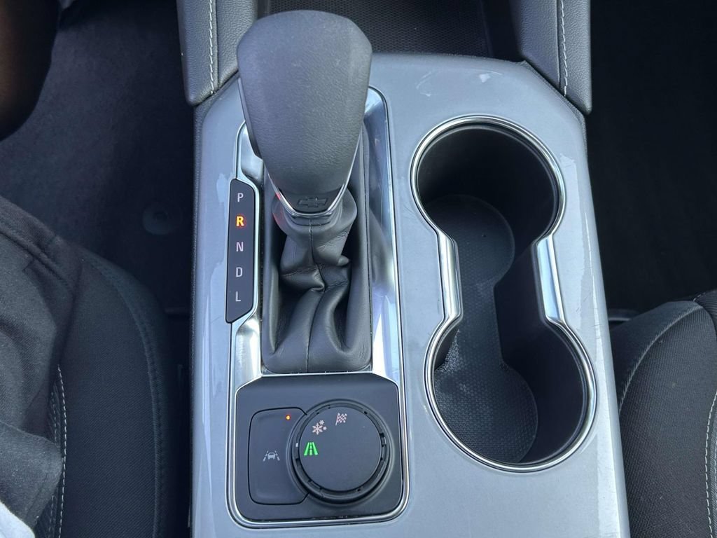 Used 2025 Chevrolet Blazer LT FWD image 22