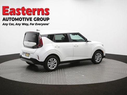 Used 2023 Kia Soul LX FWD image 40
