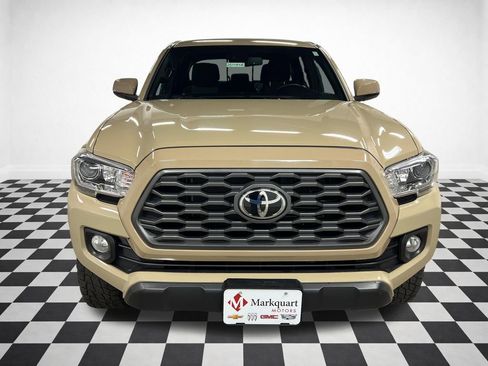 Used 2020 Toyota Tacoma TRD Off-Road AWD/4WD image 3