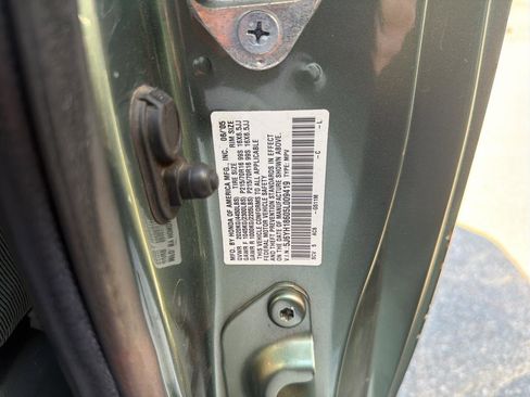 Used 2005 Honda Element EX image 30