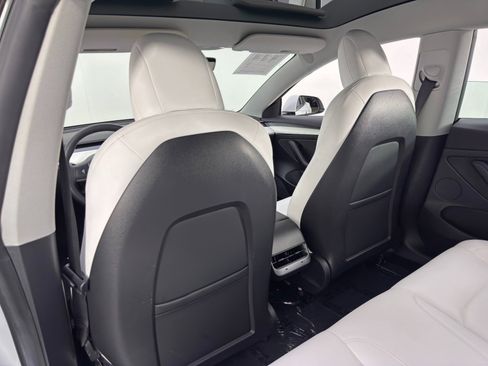 Used 2021 Tesla Model 3 Long Range image 35