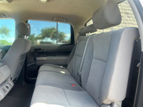 Used 2012 Toyota Tundra 4x4 CrewMax w/ Tow Pkg image 24