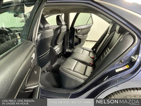 Used 2015 Toyota Camry XLE image 13