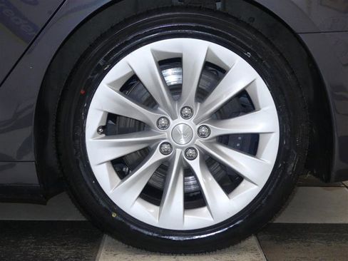 Used 2017 Tesla Model S 75D image 33