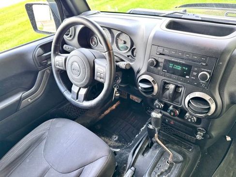 Used 2016 Jeep Wrangler Sport w/ Quick Order Package 24S AWD/4WD image 15