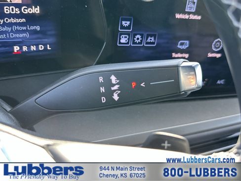 Used 2025 Chevrolet Traverse LT image 19