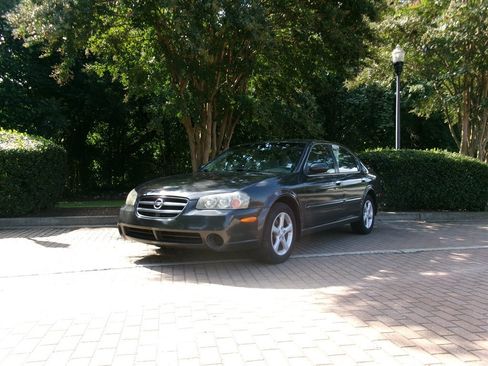 Used 2003 Nissan Maxima GXE FWD image 1
