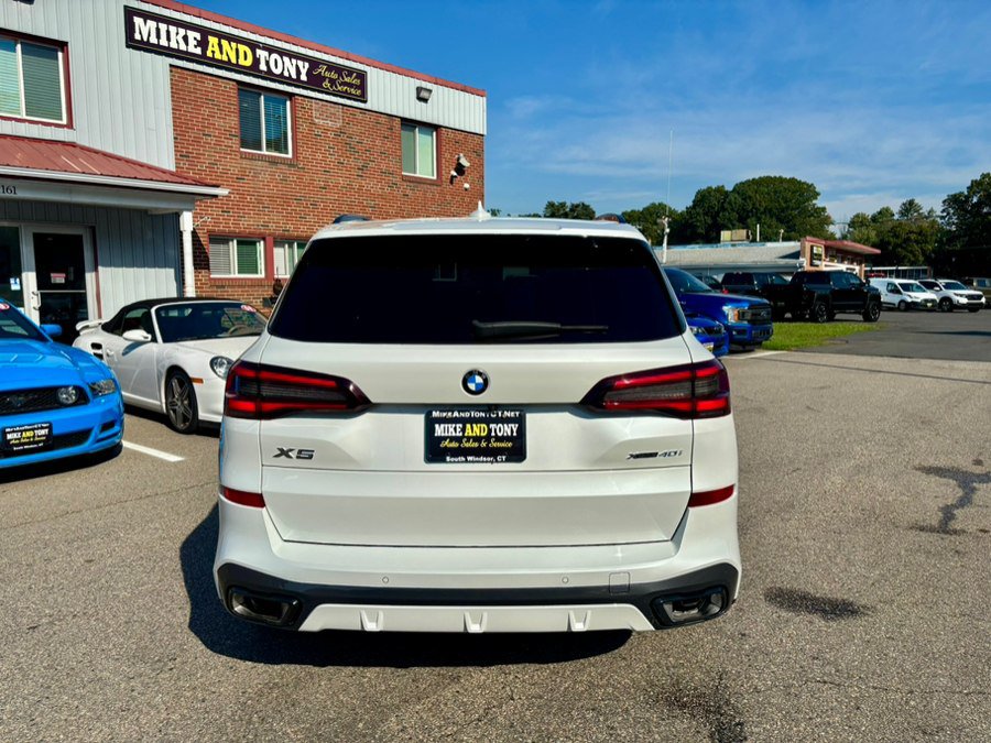 Used 2022 BMW X5 xDrive40i w/ M Sport Package AWD/4WD image 7